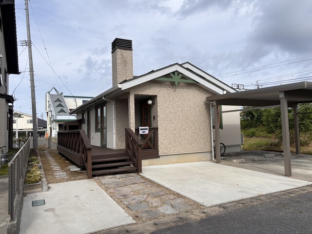 新潟市北区すみれ野二丁目　売家