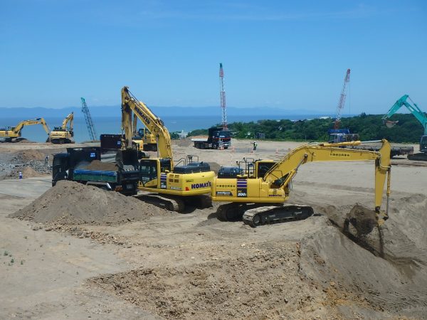 大河津分水路山地部掘削その23他工事 写真