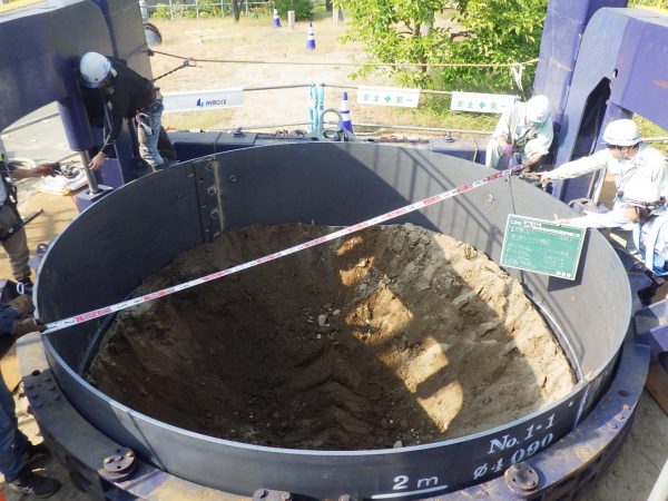 東下第31号　山の下排水区浸水対策圧送管布設工事 写真